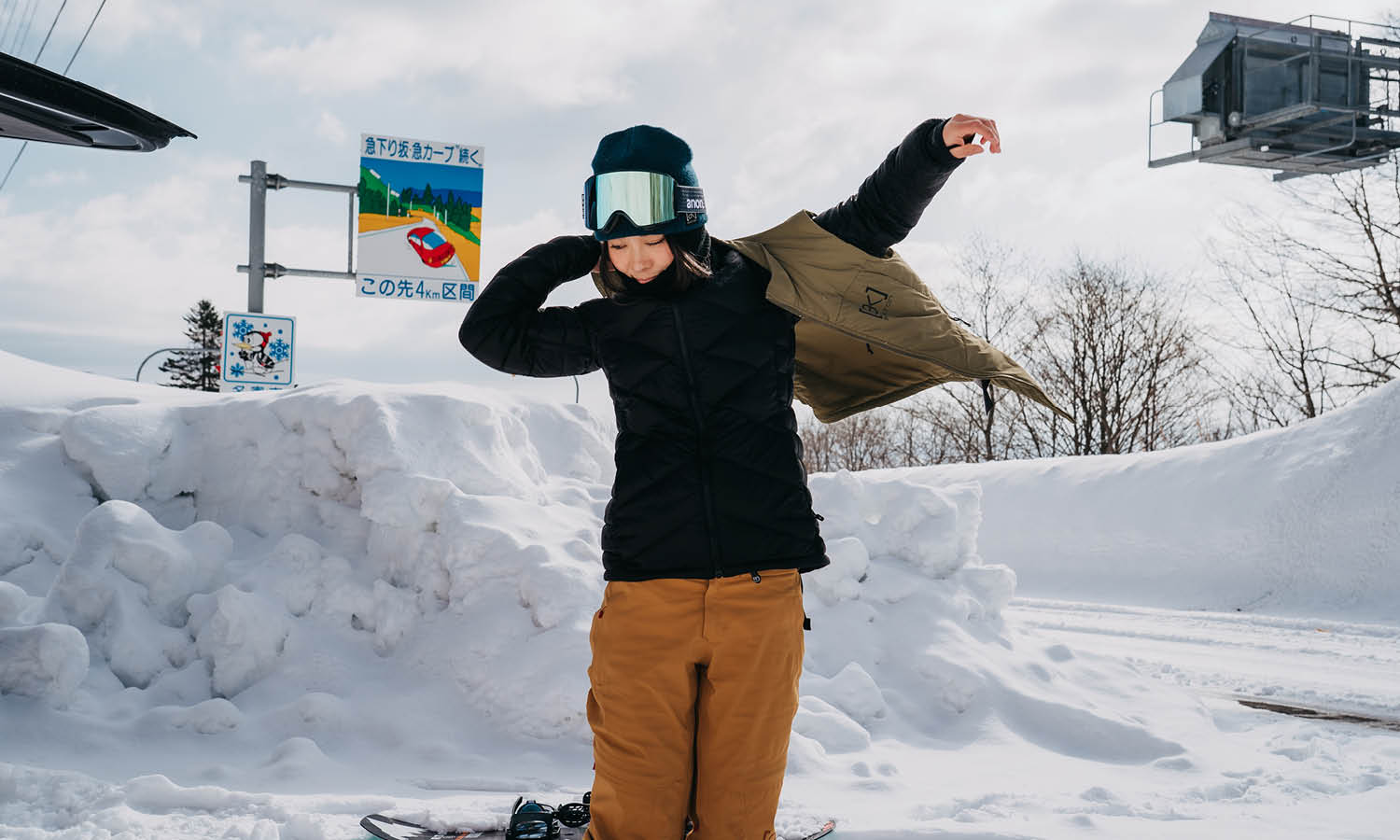 How To Layer For Snowboarding - Balmoral Boards How To Layer For Snowboarding - Balmoral Boards