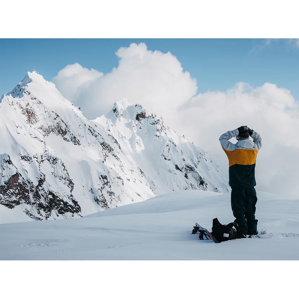 Burton 2025 AK Swash Gore-Tex Jacket - Gray Cloud/Golden Rod/Deep Emerald