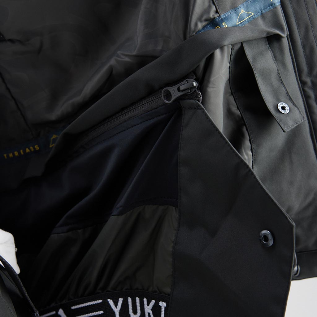 Yuki Threads 2025 Street Jacket - Black