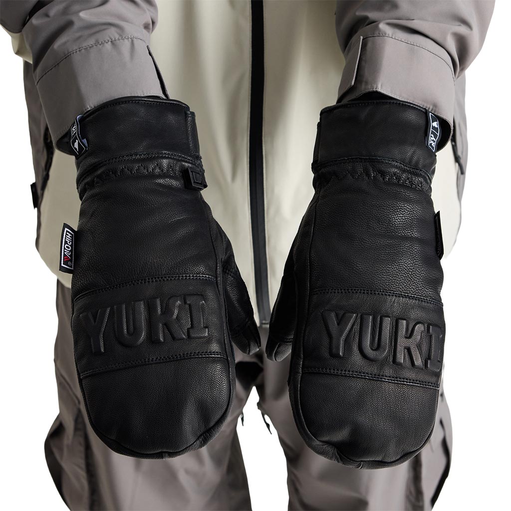Yuki Threads Legit Mitt - Black