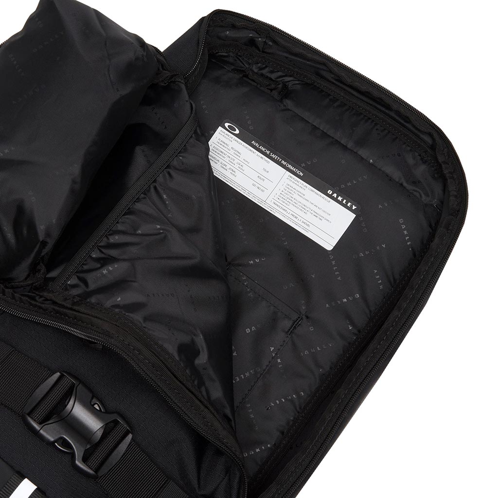 Oakley 2025 Peak RC 18L Backpack - Blackout